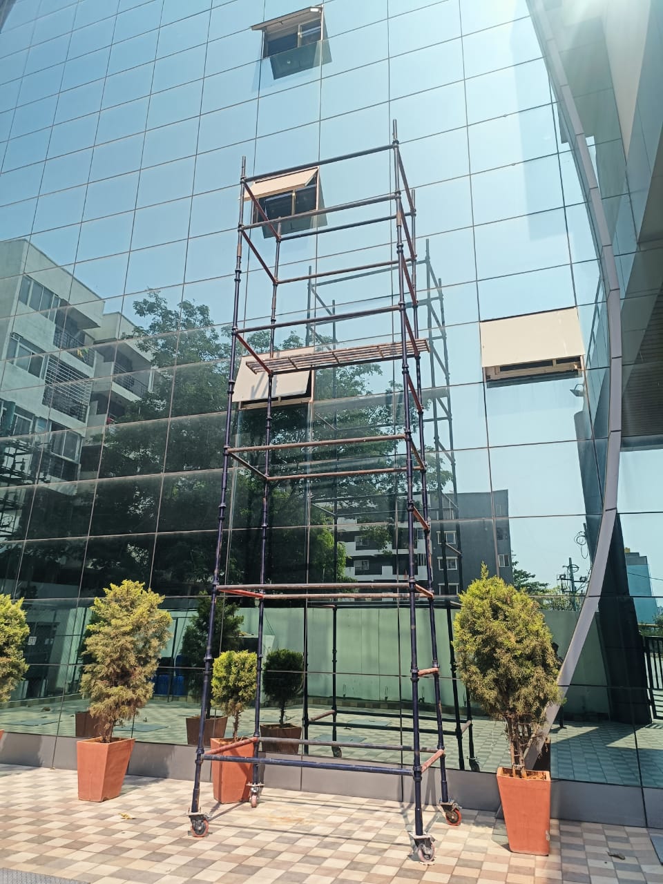 Movable scaffolding rental in Bangalore